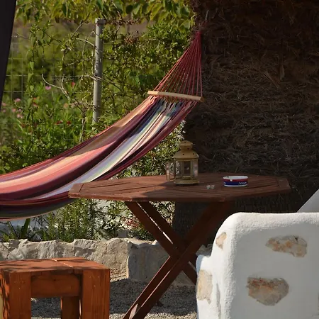 Poseidon Aparthotel 3*